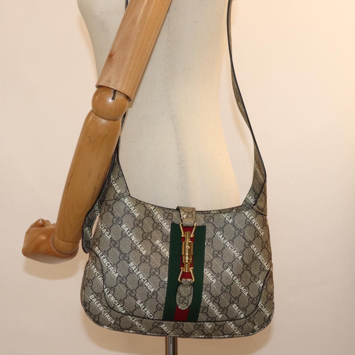 GUCCI GG Supreme Web Sherry Line Jackie Bag BALENCIAGA Beige 636706 Auth 74999SAV
