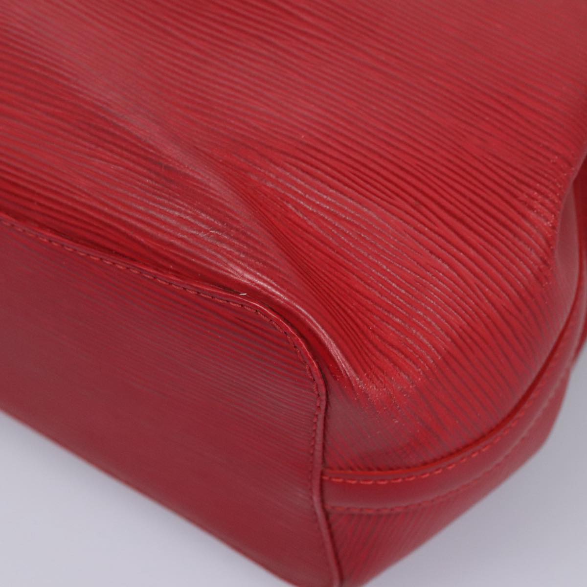 LOUIS VUITTON Epi Mandala MM Shoulder Bag Red M5889E LV Auth 75384