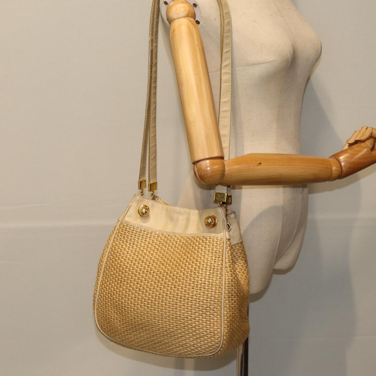 BOTTEGA VENETA Shoulder Bag straw Beige Auth 75697