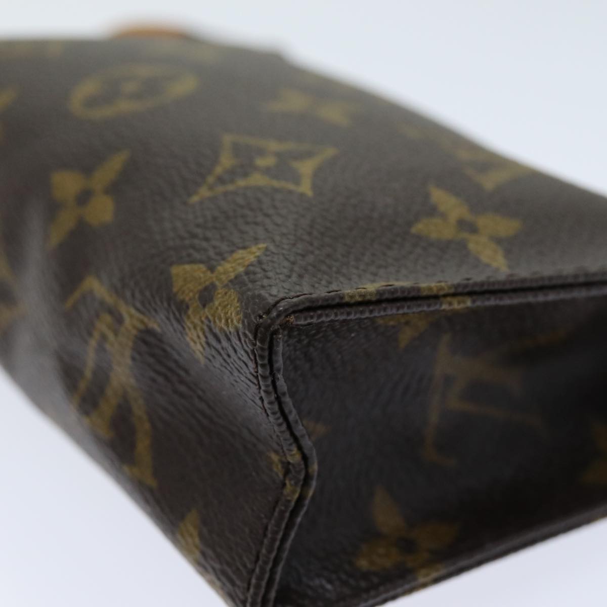 LOUIS VUITTON Monogram Poche Toilette 15 Pouch M47546 LV Auth 75701