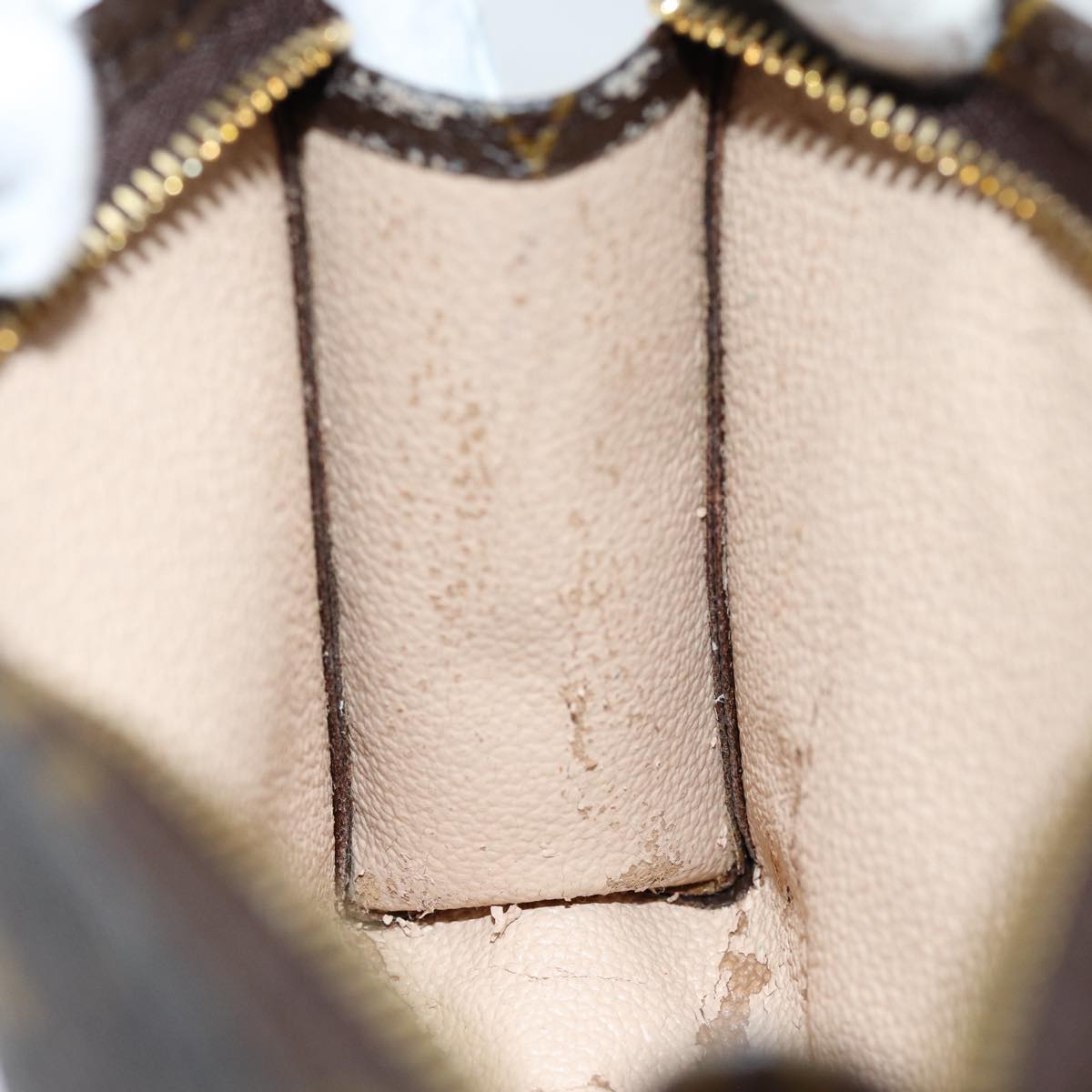 LOUIS VUITTON Monogram Poche Toilette 15 Pouch M47546 LV Auth 75701
