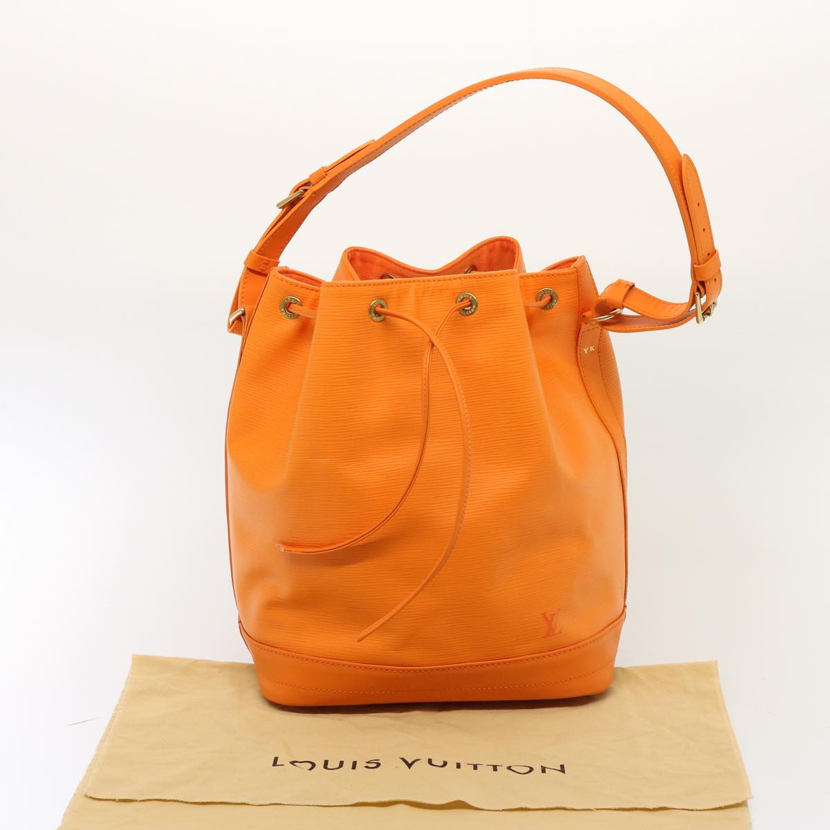 LOUIS VUITTON Epi Noe Shoulder Bag Orange Mandarin M5900H LV Auth 77300