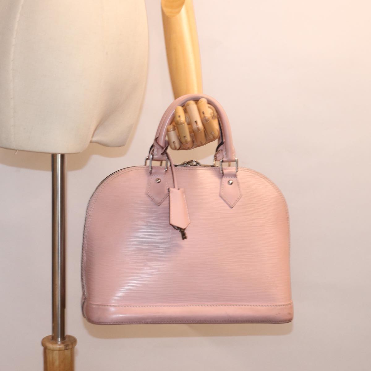 LOUIS VUITTON Epi Alma PM Hand Bag Pink M41323 LV Auth 77596
