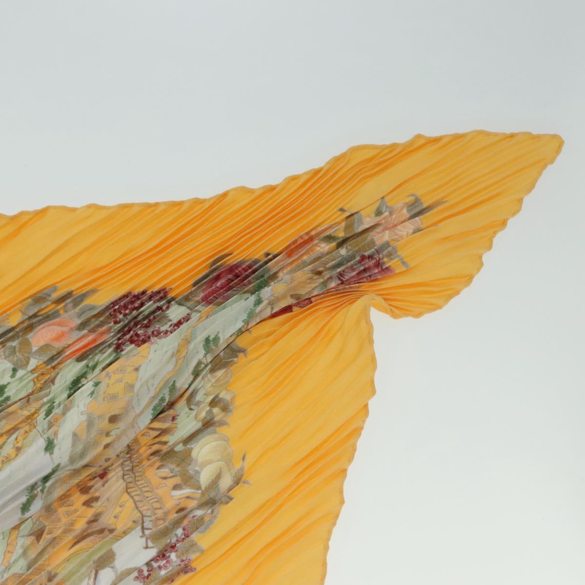 HERMES Carre Pleated Scarf ""Au Pays de Cocagne"" Silk Yellow Auth 77751