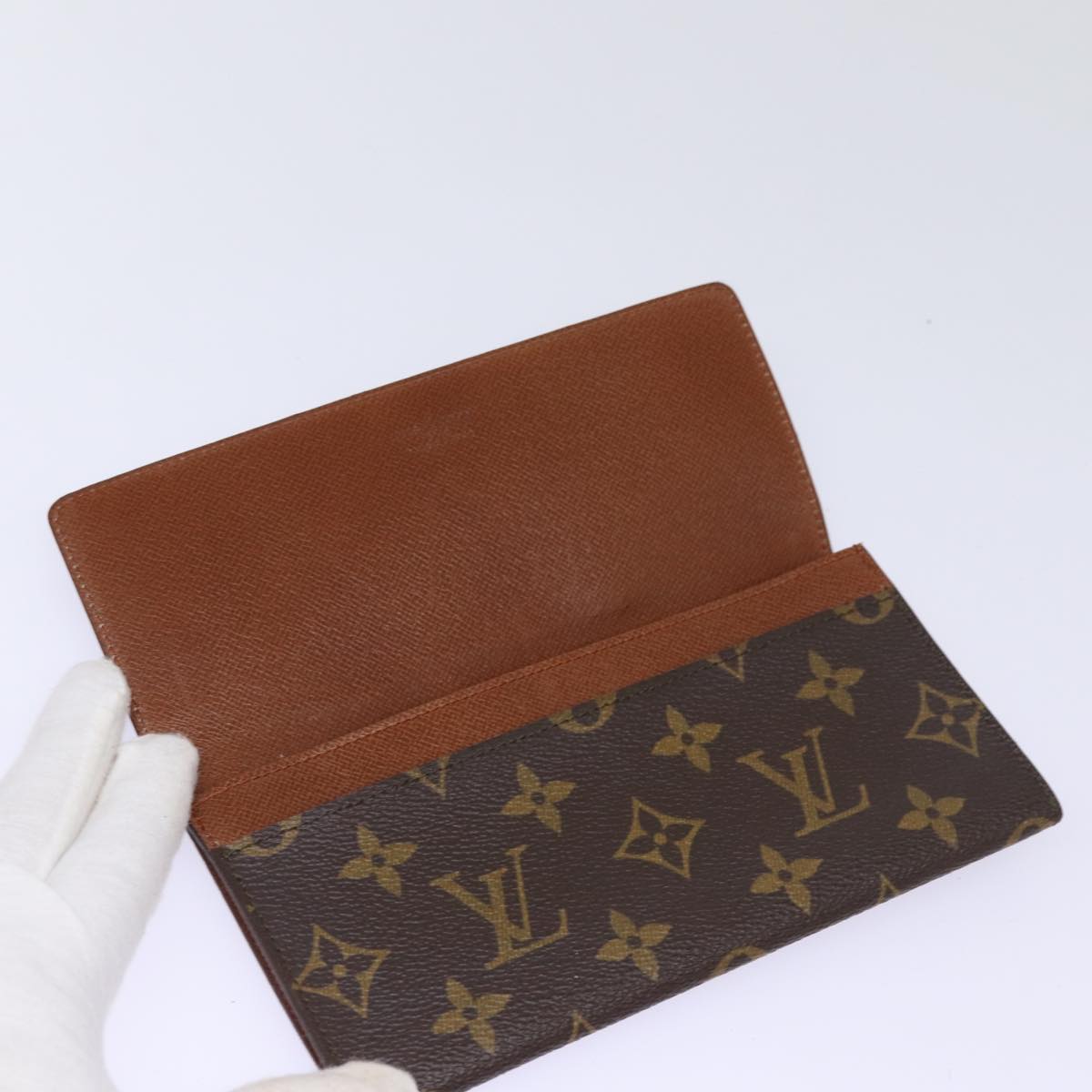 LOUIS VUITTON Monogram Billfold LV Auth 78621