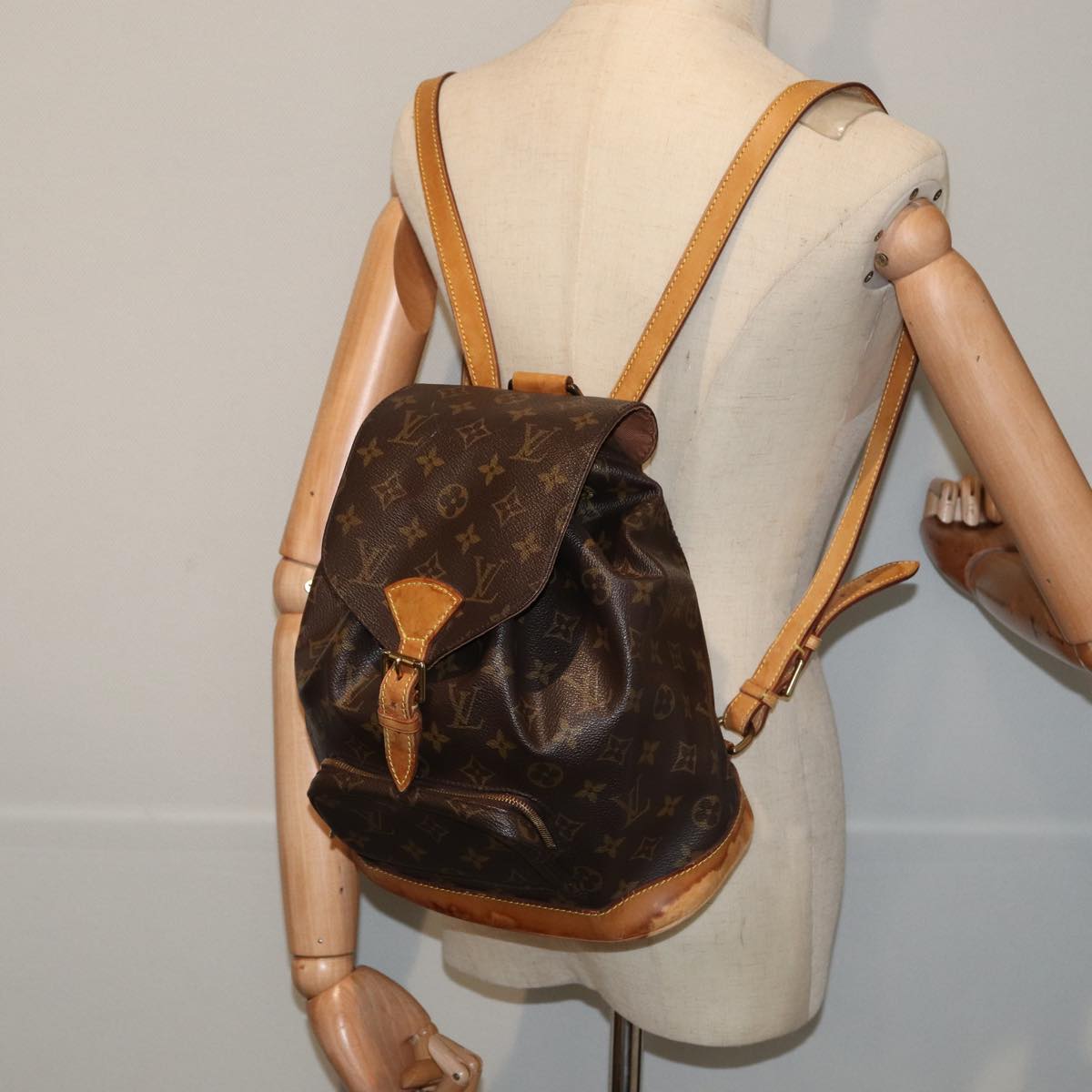 LOUIS VUITTON Monogram Montsouris MM Backpack M51136 LV Auth 79071