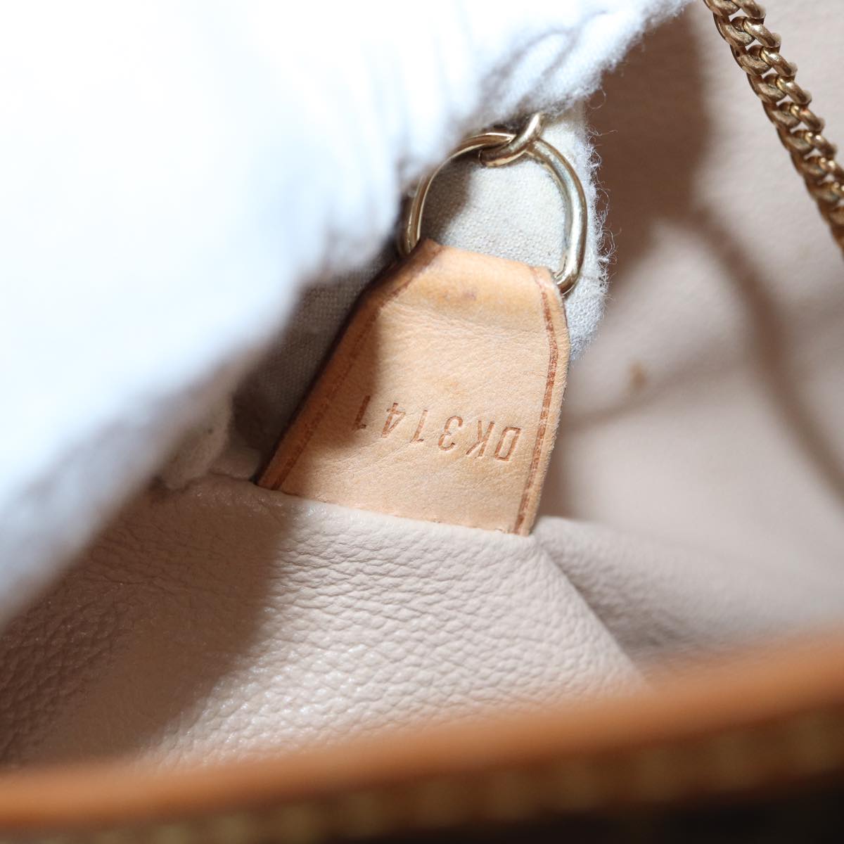 LOUIS VUITTON Monogram Bucket GM Shoulder Bag M42236 LV Auth 79920