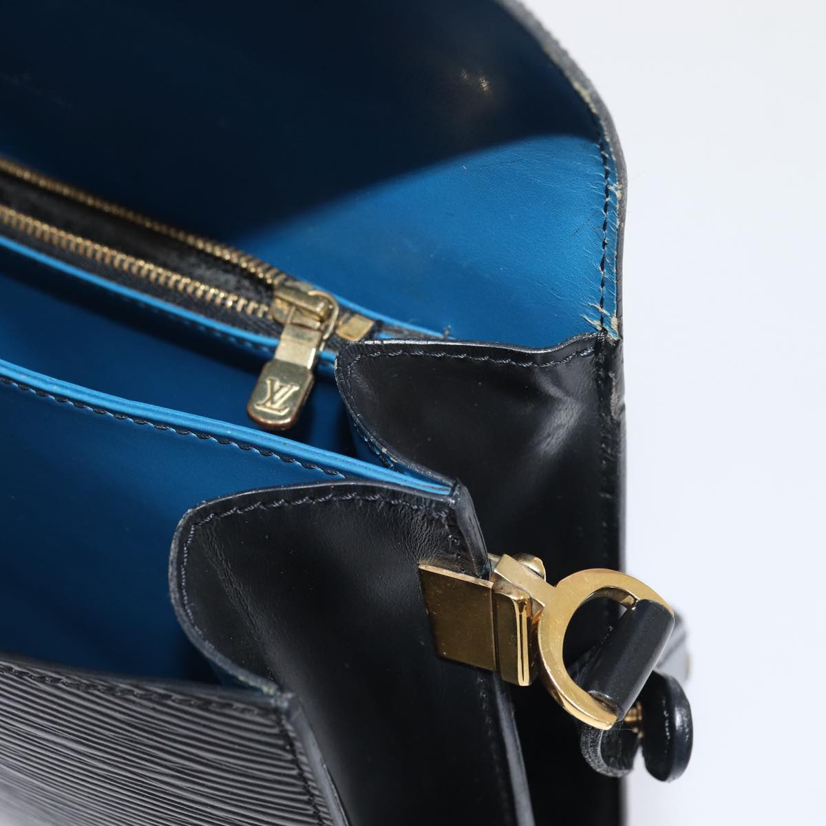 LOUIS VUITTON Epi Bicolor Free Run Shoulder Bag Black Blue M52415 LV Auth 79972