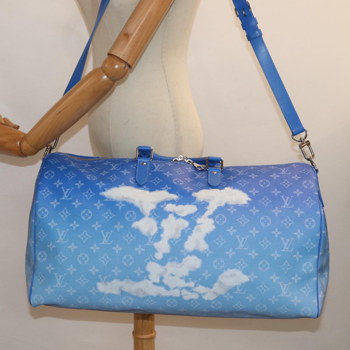 LOUIS VUITTON Monogram Clouds Keepall Bandouliere 50 Bag M45428 LV Auth 80910SAV