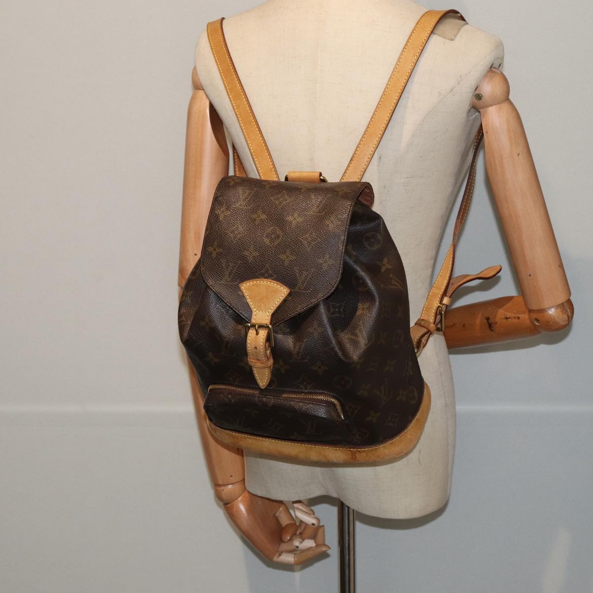 LOUIS VUITTON Monogram Montsouris MM Backpack M51136 LV Auth 81112