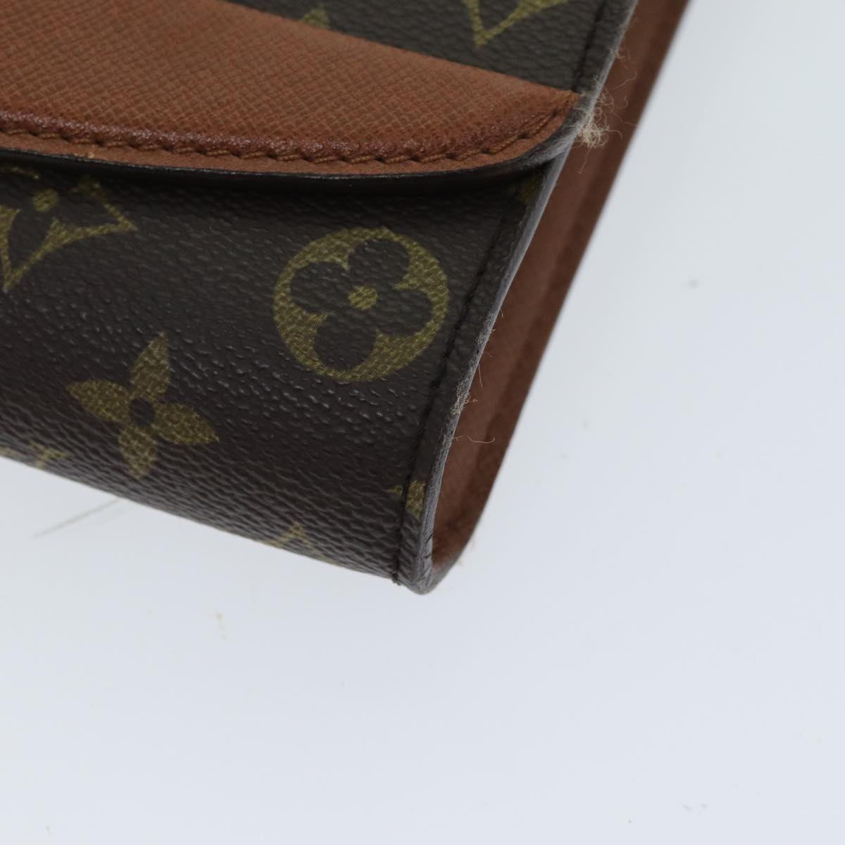 LOUIS VUITTON Monogram Bordeaux 27 Shoulder Bag M51797 LV Auth 81690