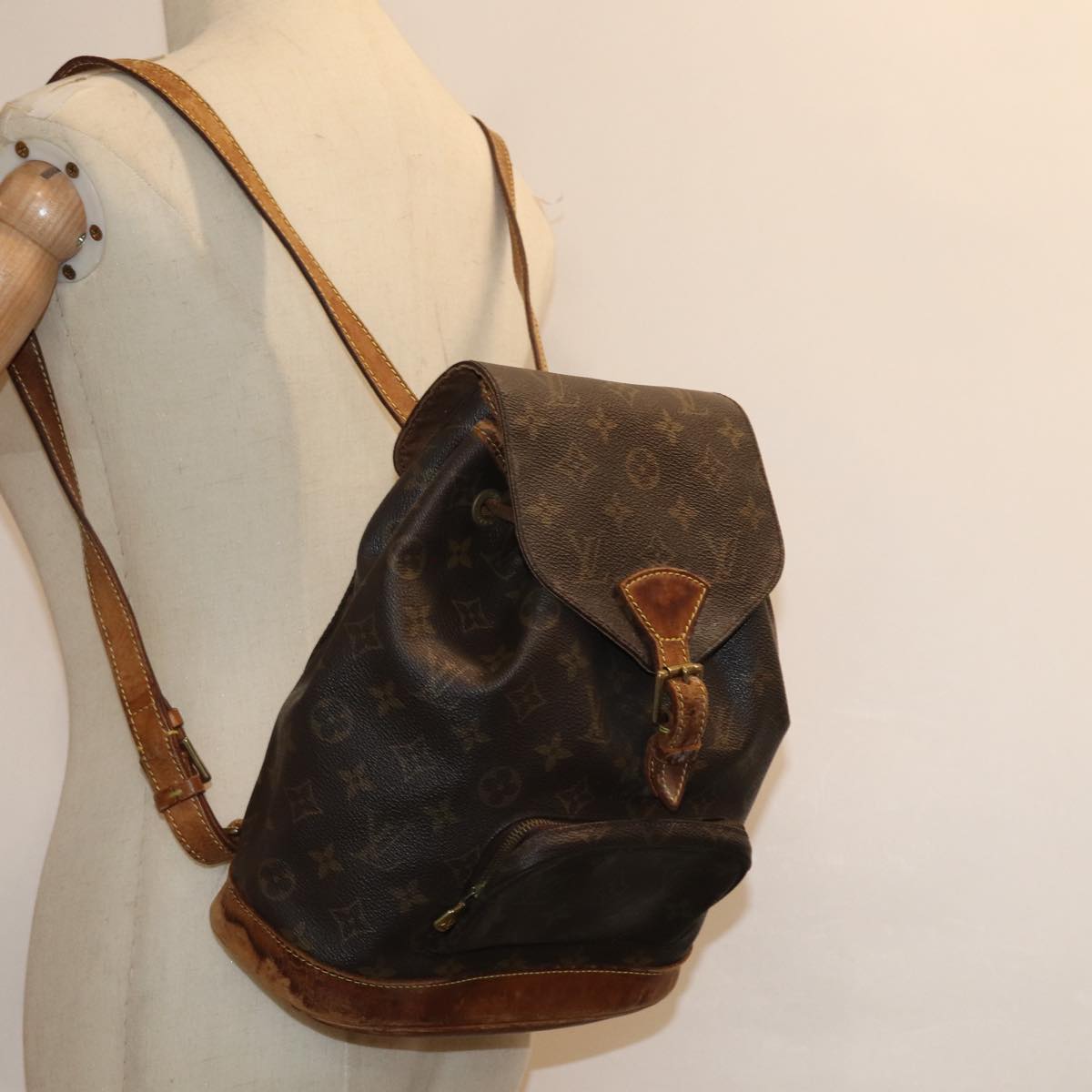 LOUIS VUITTON Monogram Montsouris MM Backpack M51136 LV Auth 81843