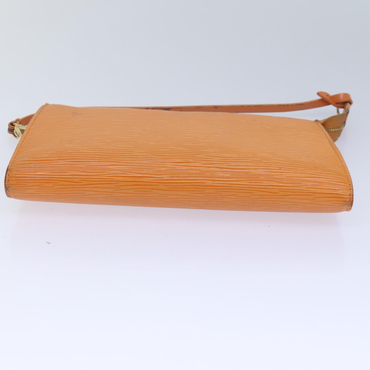 LOUIS VUITTON Epi Pochette Accessoires Pouch Orange Mandarin M5294H Auth 82026