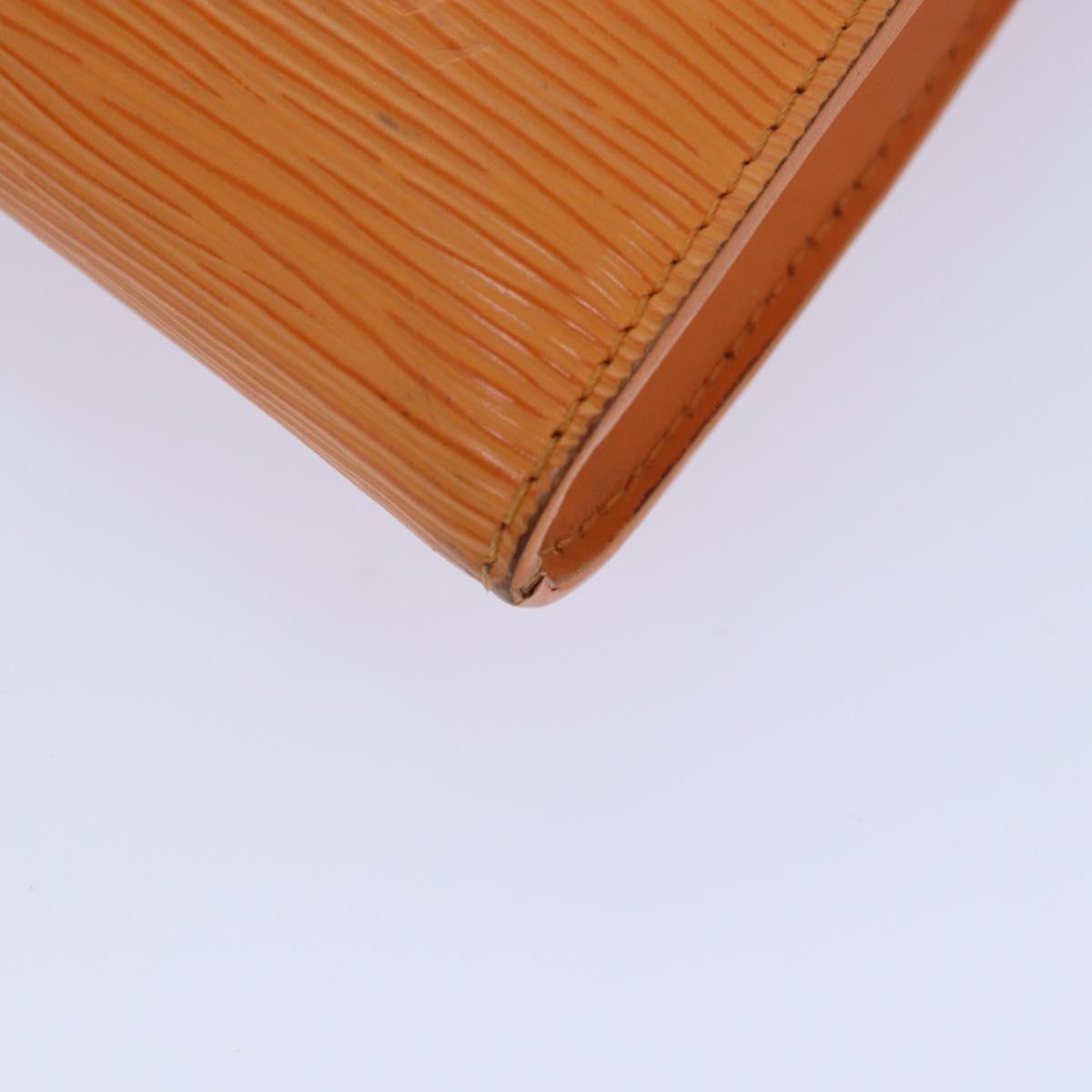 LOUIS VUITTON Epi Pochette Accessoires Pouch Orange Mandarin M5294H Auth 82026