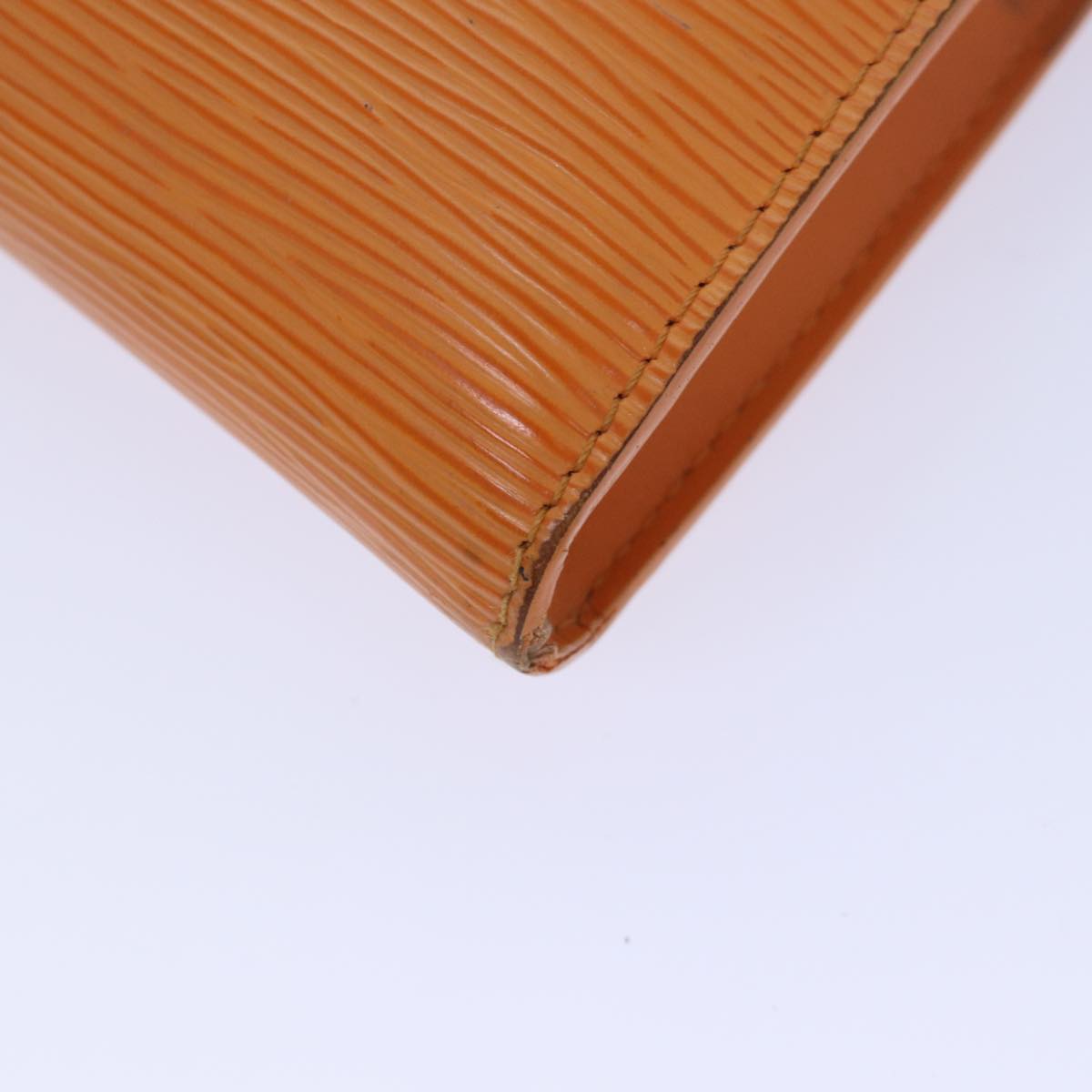 LOUIS VUITTON Epi Pochette Accessoires Pouch Orange Mandarin M5294H Auth 82026