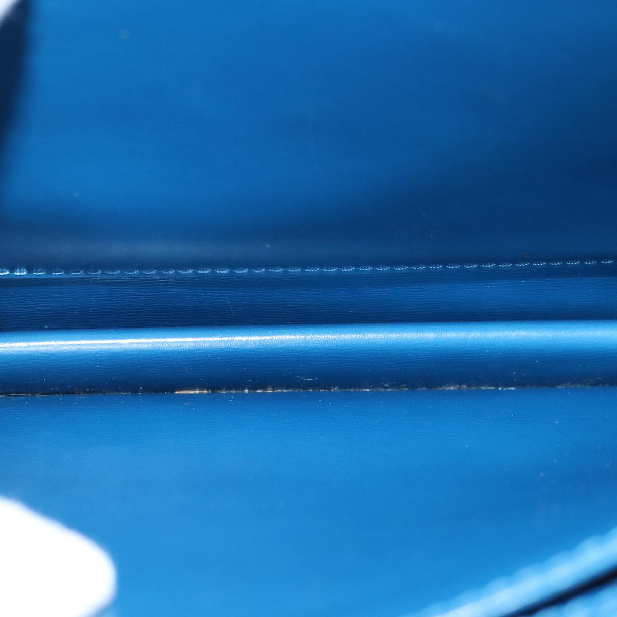 LOUIS VUITTON Epi Capuchin Shoulder Bag Blue M52345 LV Auth 82383