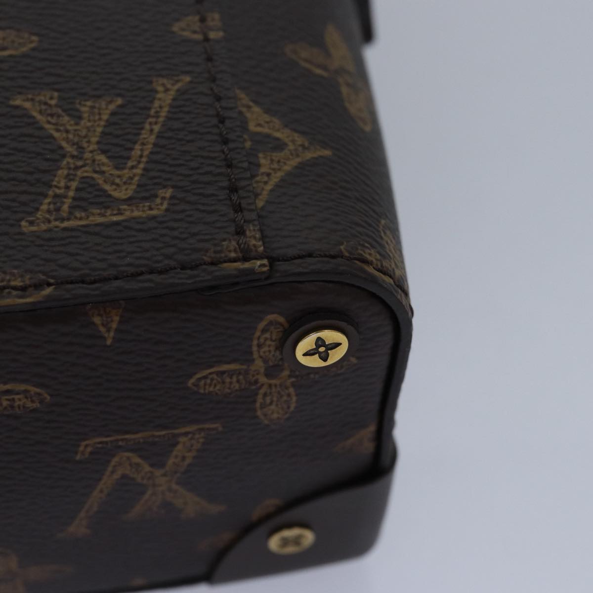 LOUIS VUITTON Monogram Vertical Box Shoulder Bag M59664 LV Auth 82618SAM