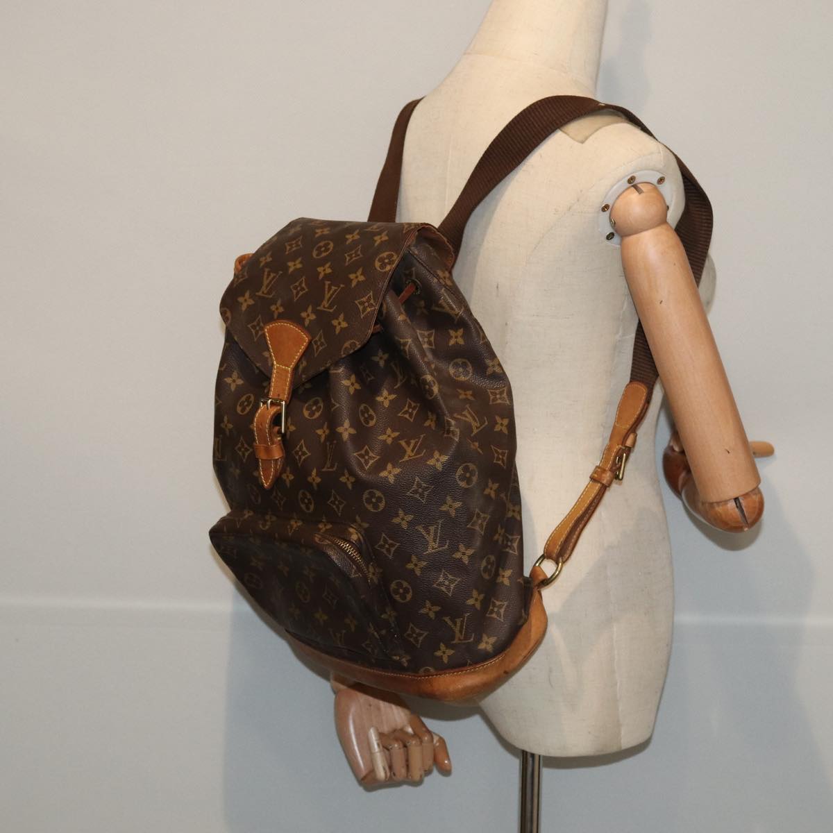 LOUIS VUITTON Monogram Montsouris GM Backpack M51135 LV Auth 83046