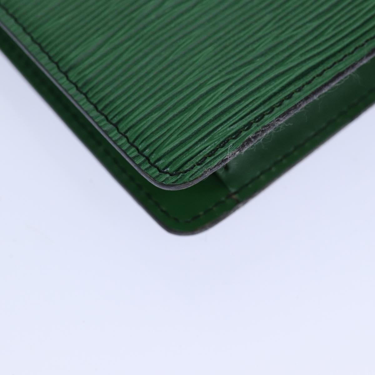 LOUIS VUITTON Epi Montaigne 27 Clutch Bag Green M52654 LV Auth 83255