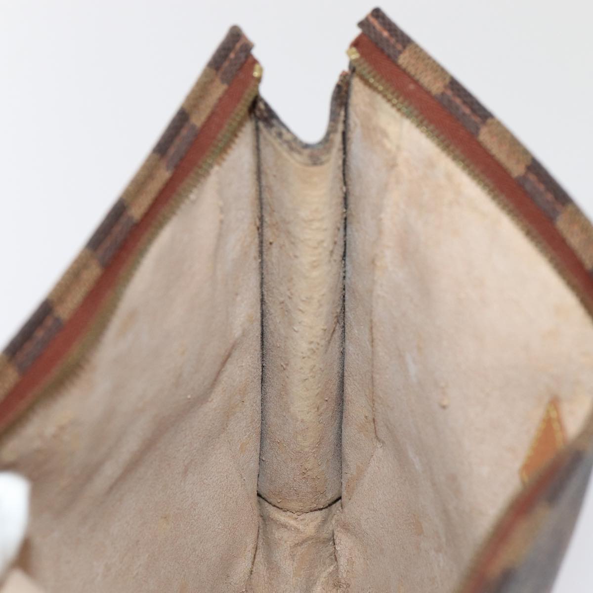 LOUIS VUITTON Damier Ebene Poche Toilette 26 Pouch N47543 LV Auth 83540