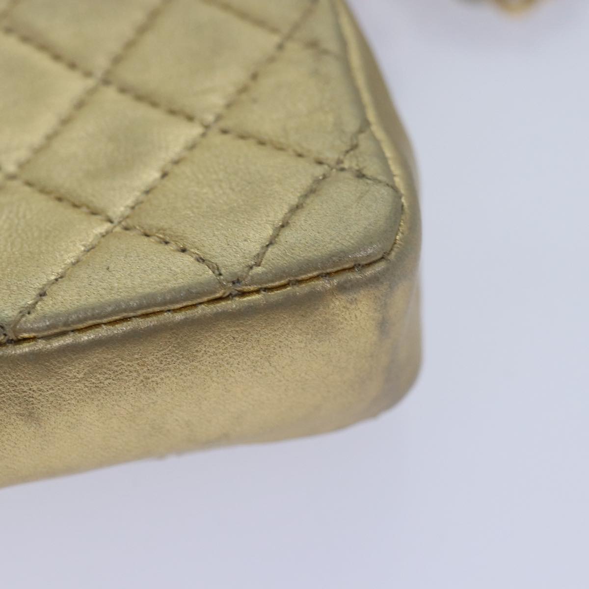 CHANEL Mini Matelasse Chain Shoulder Bag Lamb Skin Gold Tone CC Auth 84205V