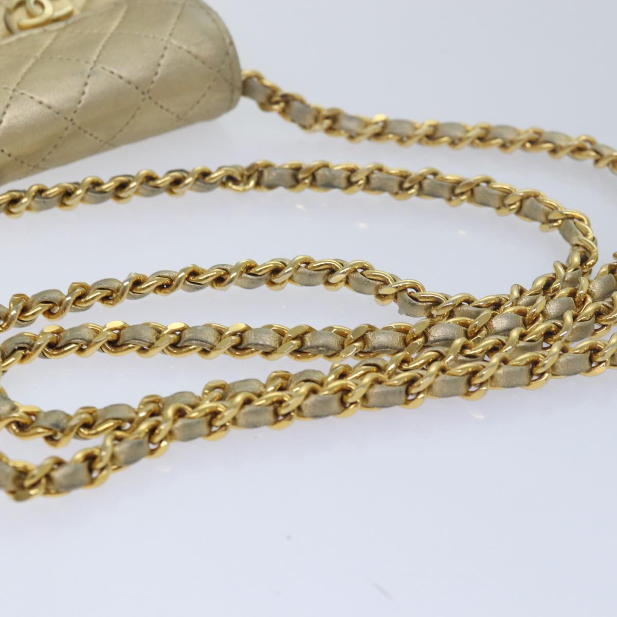 CHANEL Mini Matelasse Chain Shoulder Bag Lamb Skin Gold Tone CC Auth 84205V