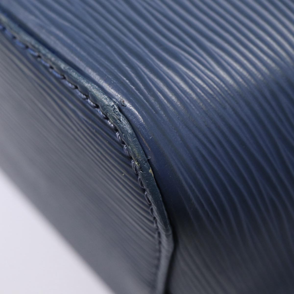 LOUIS VUITTON Epi Mandala PM Shoulder Bag Blue Myrtille M5893G LV Auth 84346