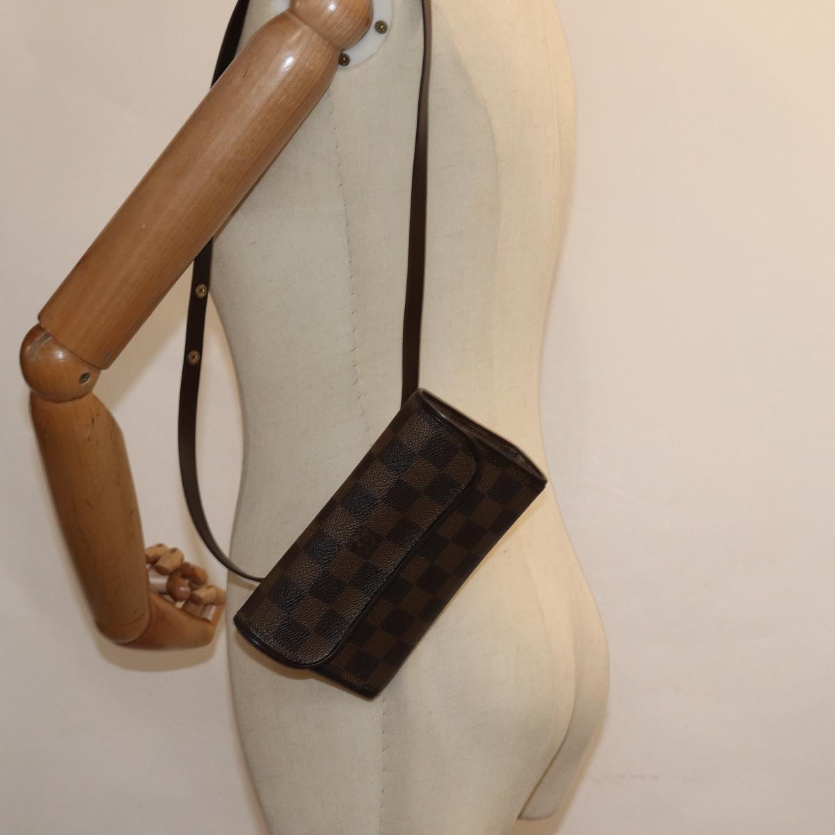 LOUIS VUITTON Damier Ebene Pochette Florentine Waist Bag N51856 LV Auth 84369