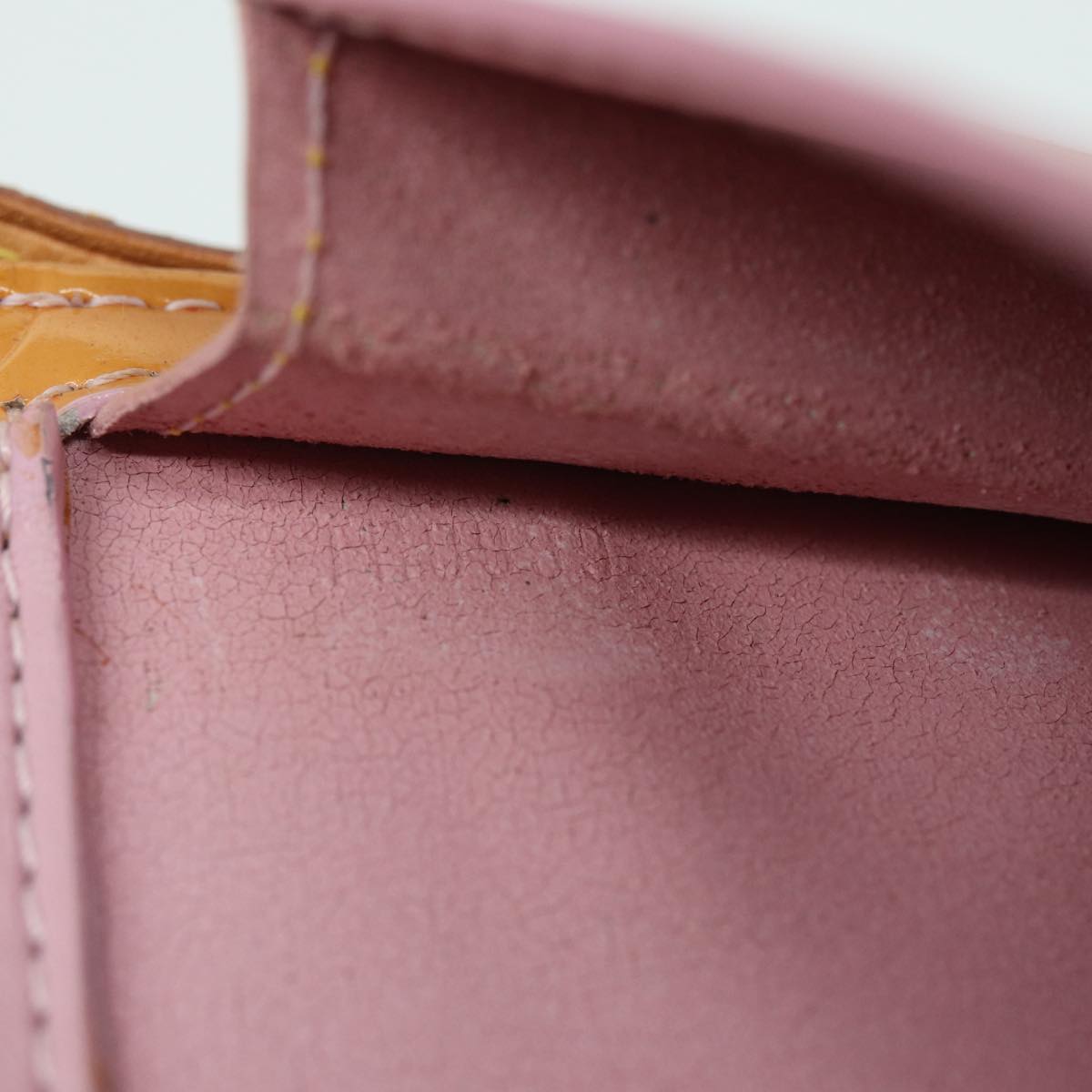 LOUIS VUITTON Monogram Vernis Motto Pouch Marshmallow Pink M91312 LV Auth 84628