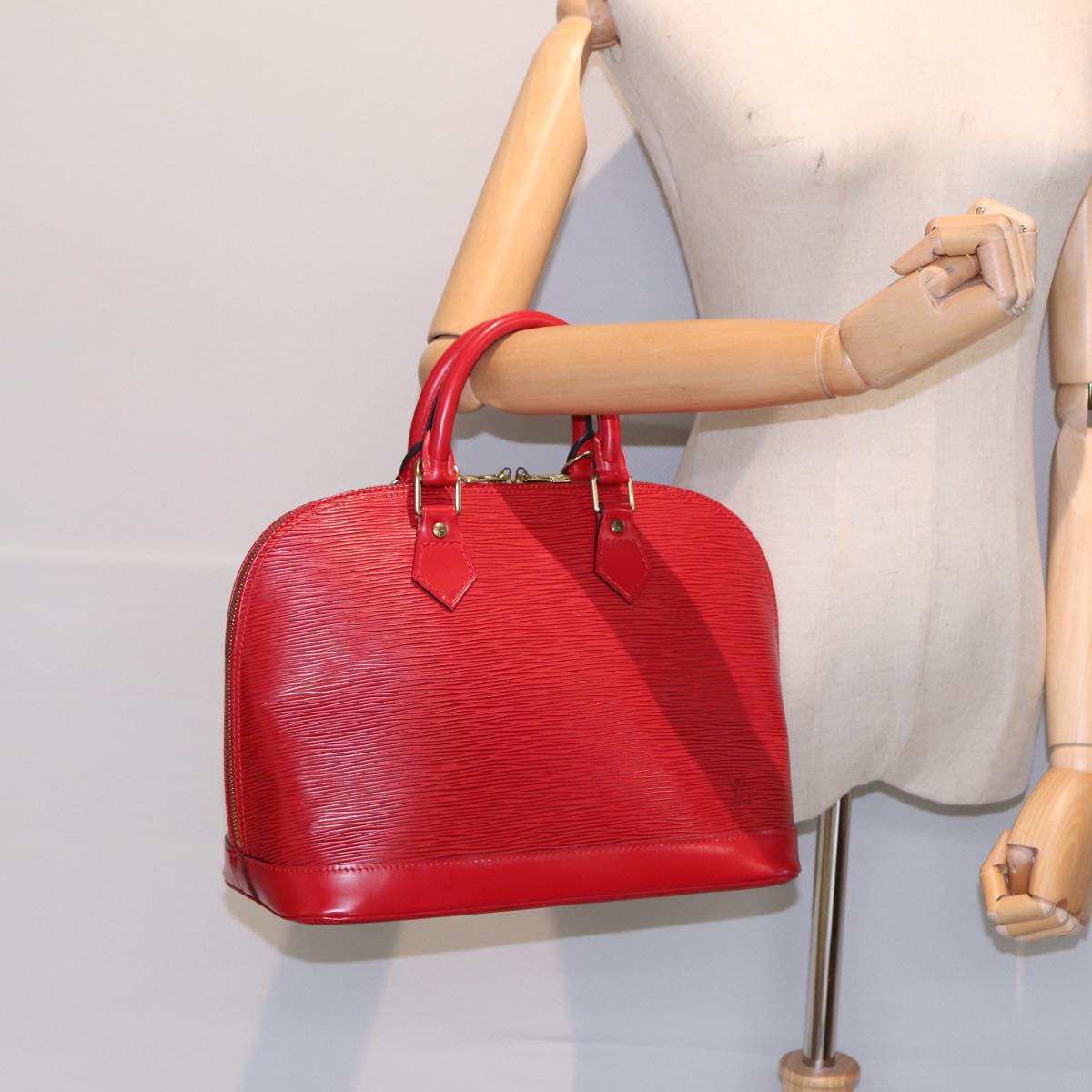 LOUIS VUITTON Epi Alma Hand Bag Castilian Red M52147 LV Auth 84911