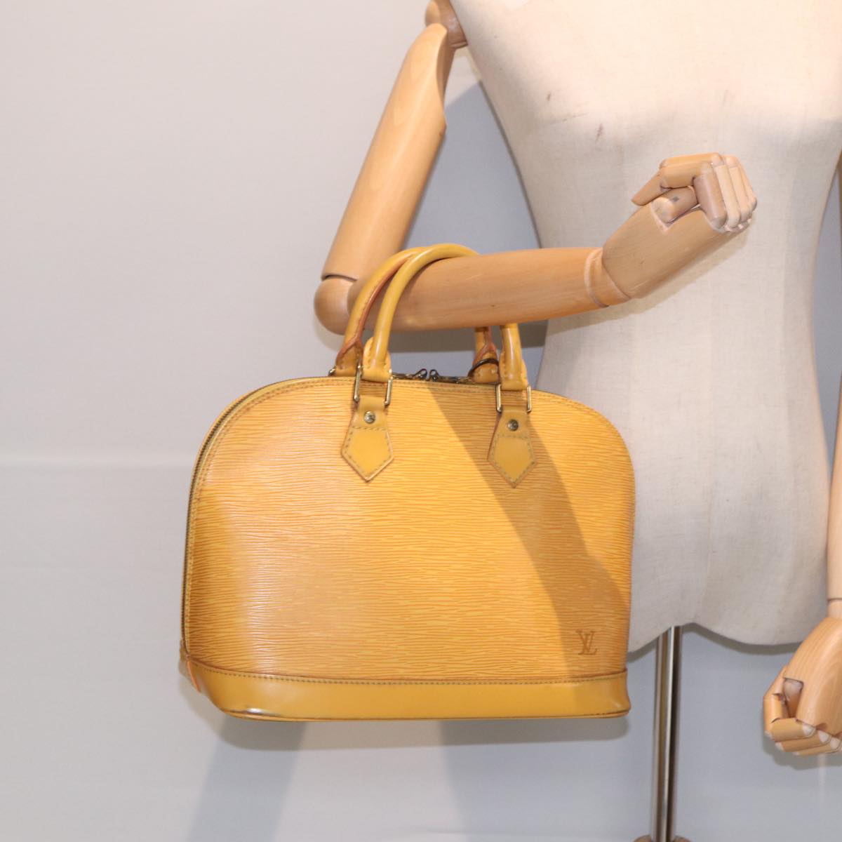 LOUIS VUITTON Epi Alma Hand Bag Yellow M52149 LV Auth 84912