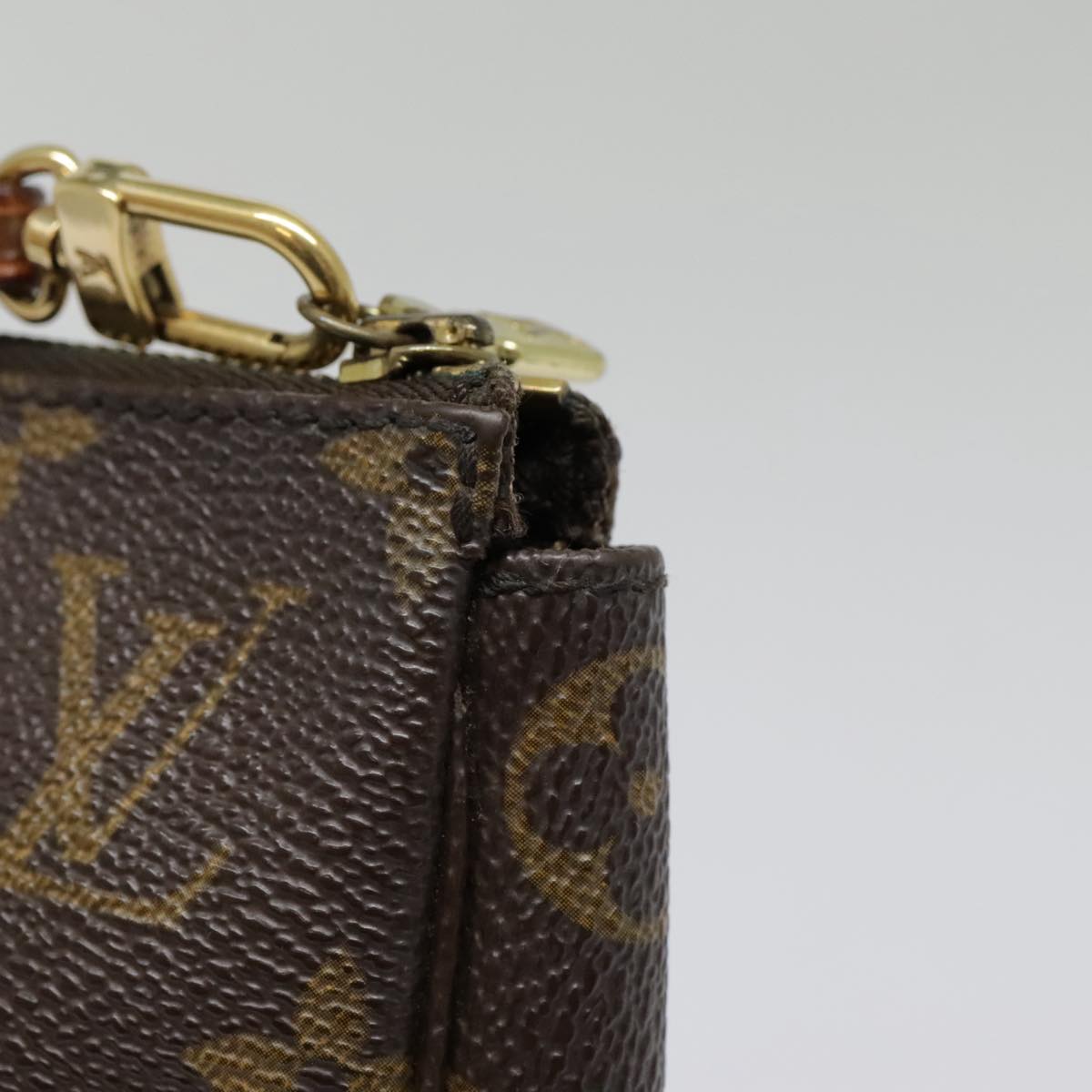 LOUIS VUITTON Monogram Pochette Accessoires Pouch M51980 LV Auth 84984