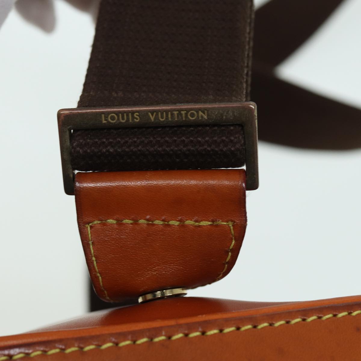 LOUIS VUITTON Nomad Pochette Gange Shoulder Bag Beige LV Auth 85215