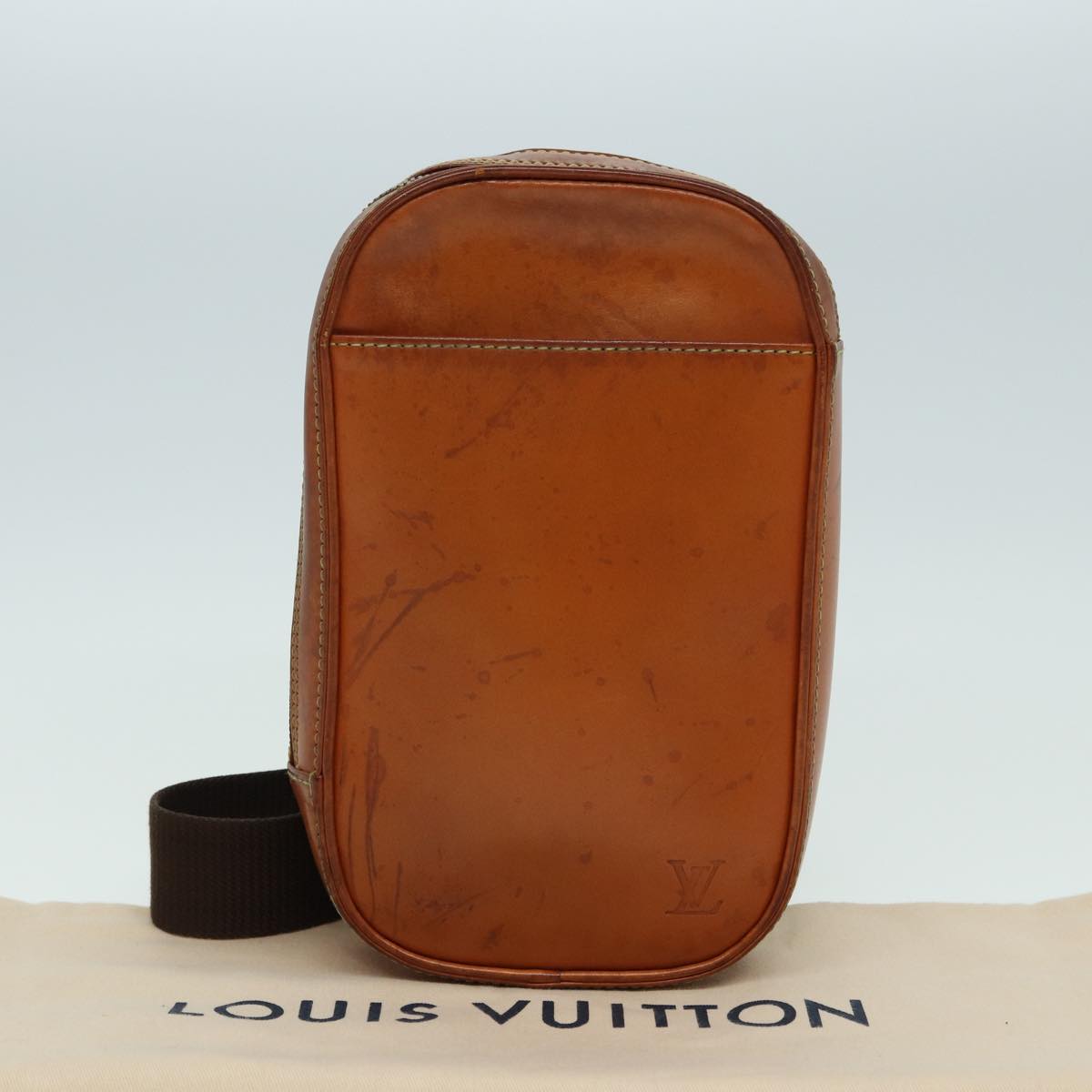 LOUIS VUITTON Nomad Pochette Gange Shoulder Bag Beige LV Auth 85215