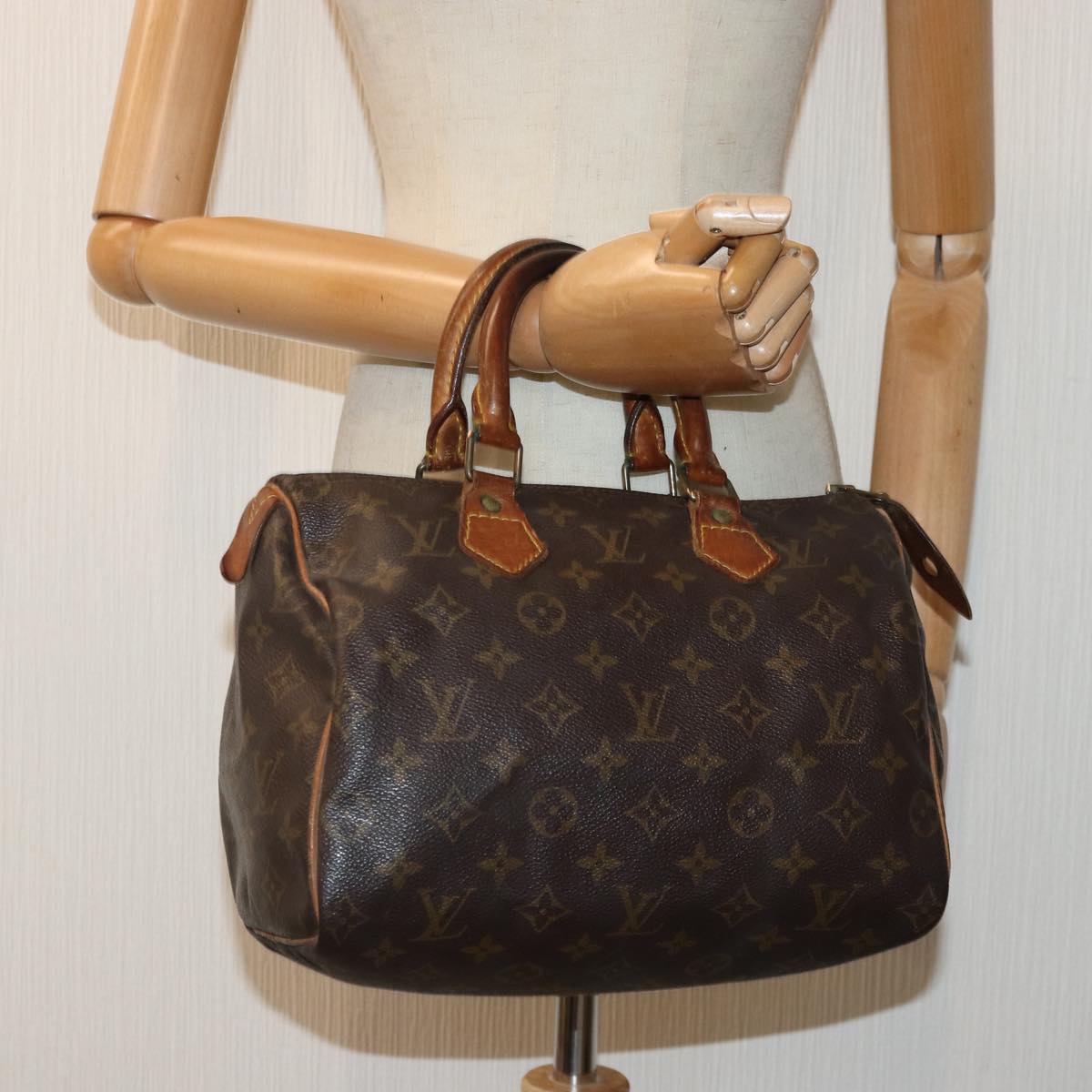 LOUIS VUITTON Monogram Speedy 25 Hand Bag M41528 LV Auth 85352