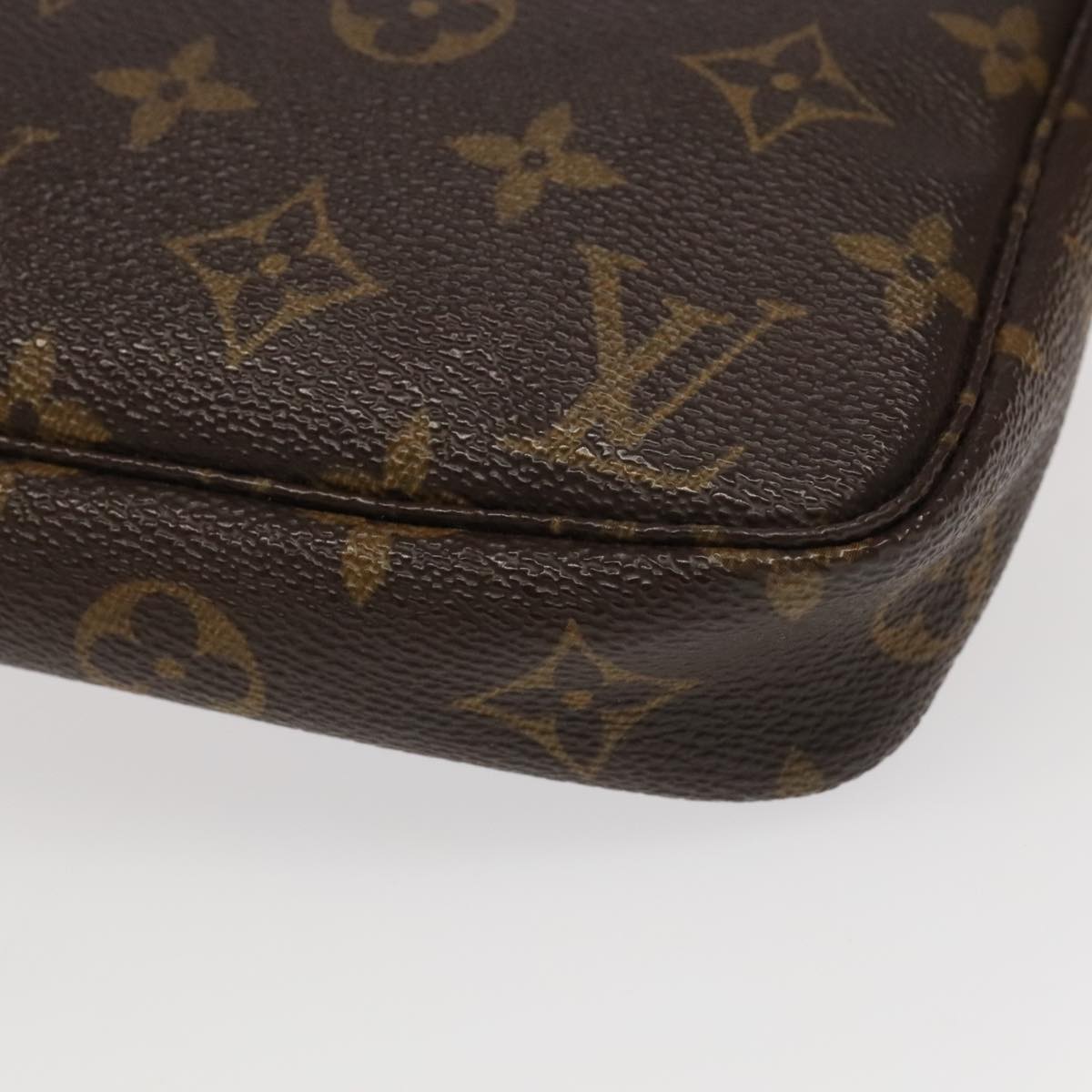 LOUIS VUITTON Monogram Pochette Accessoires Pouch M51980 LV Auth 85666