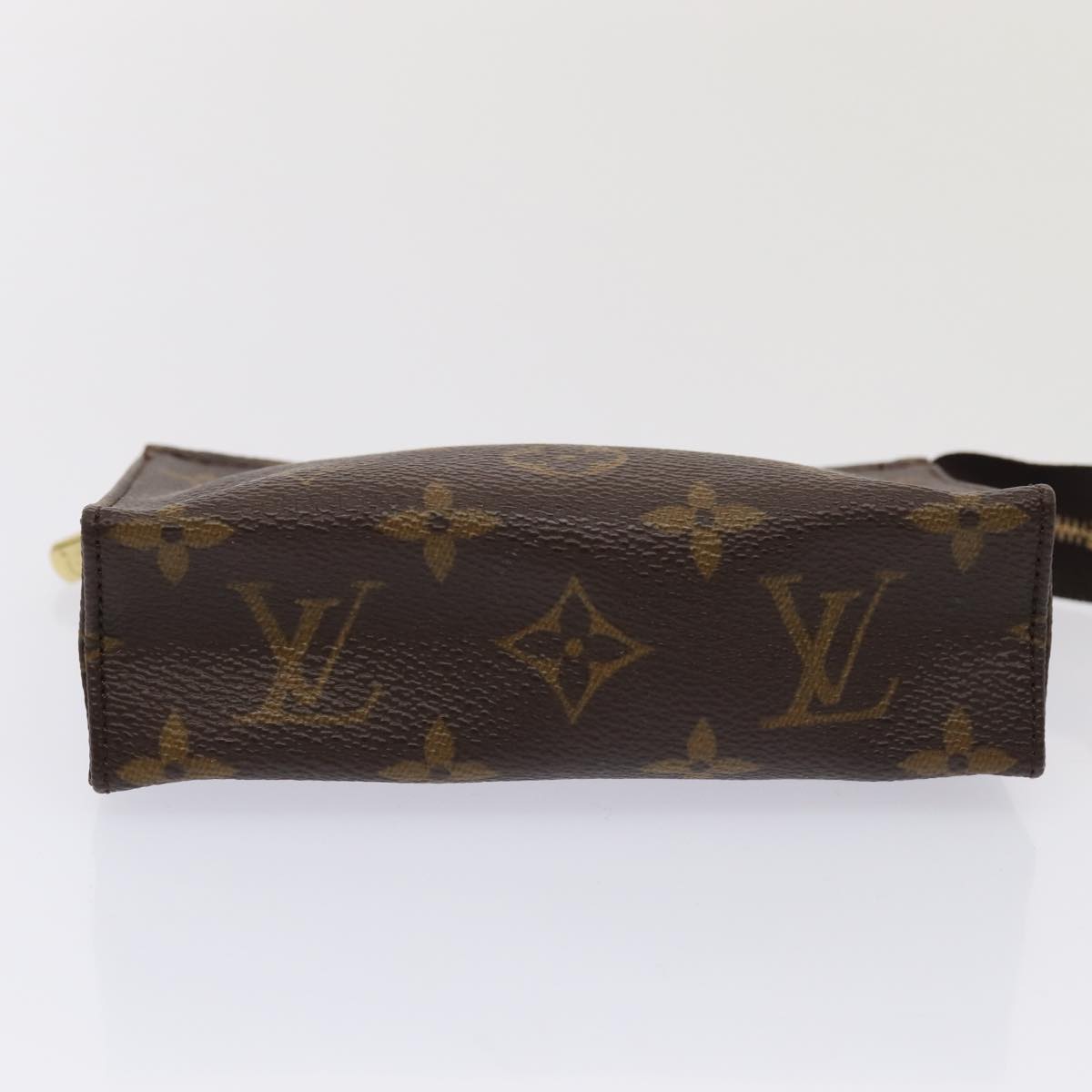 LOUIS VUITTON Monogram Poche Toilette 15 Pouch M47546 LV Auth 86035