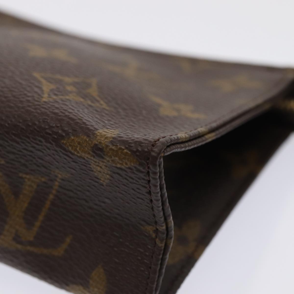 LOUIS VUITTON Monogram Poche Toilette 15 Pouch M47546 LV Auth 86035