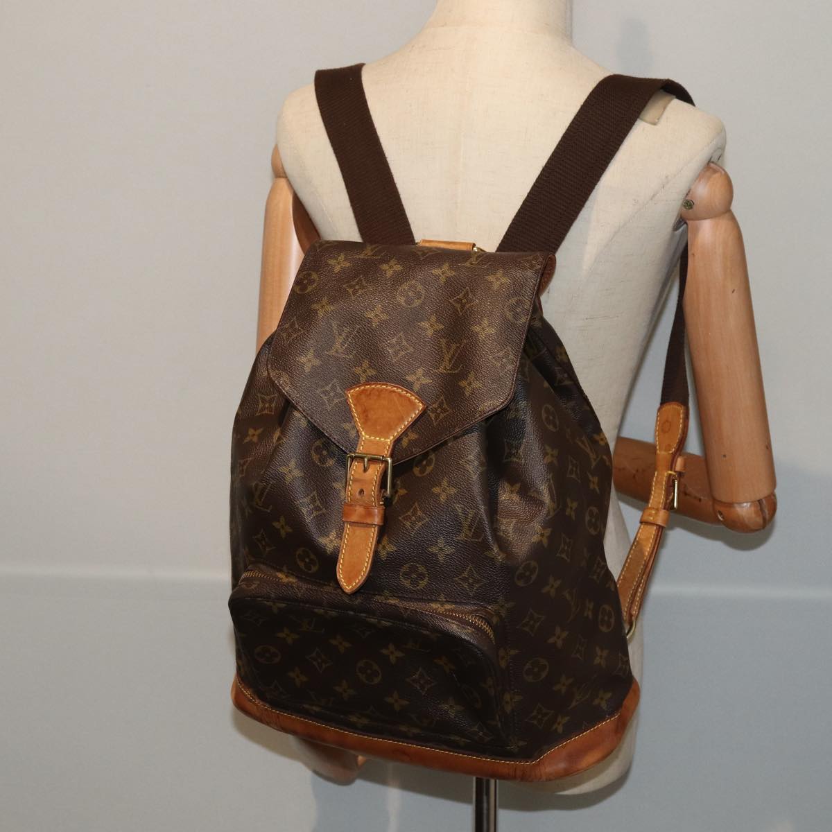 LOUIS VUITTON Monogram Montsouris GM Backpack M51135 LV Auth 86239