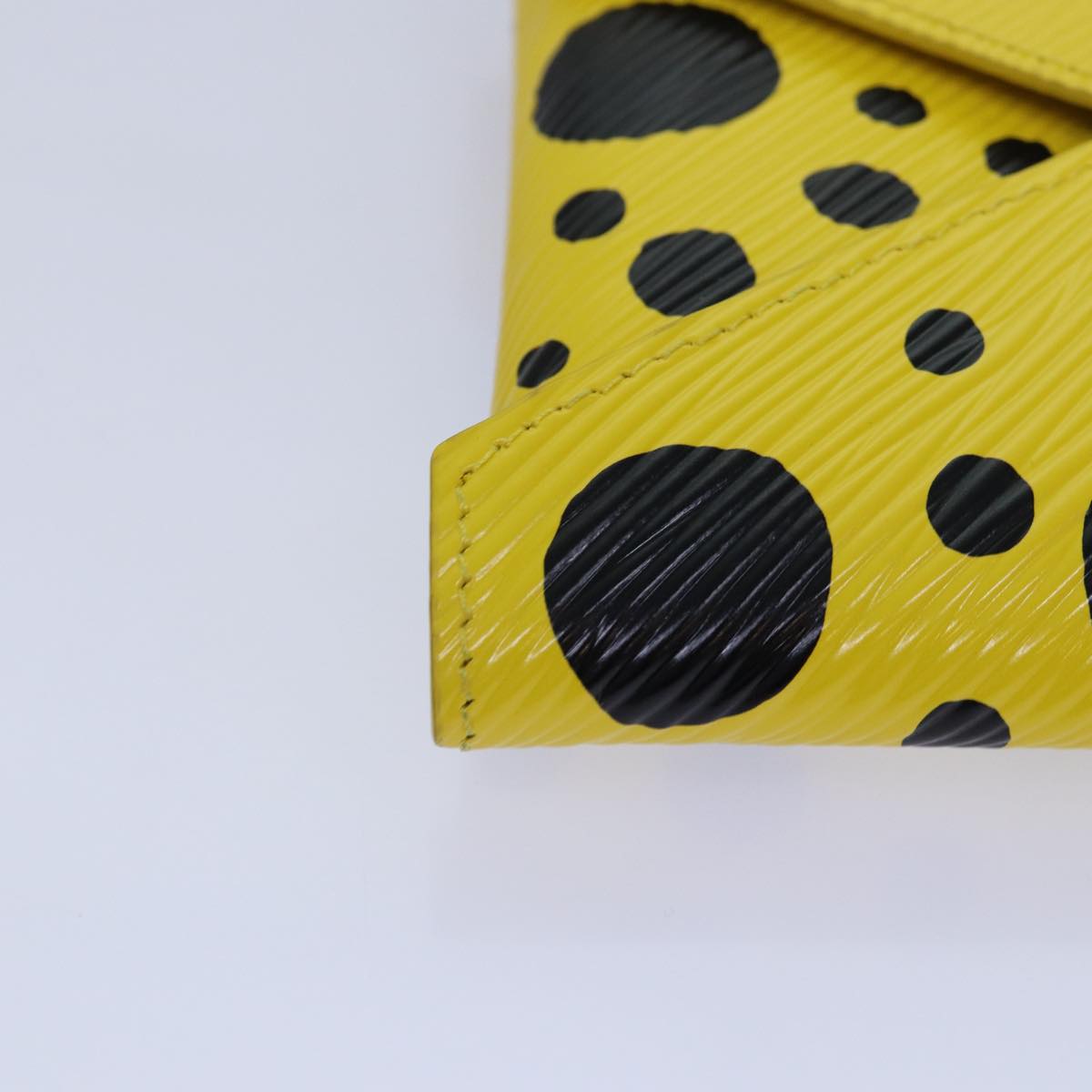 LOUIS VUITTON Epi Yayoi Kusama Pochette Kirigami Pouch Black M81959 Auth 86284SM