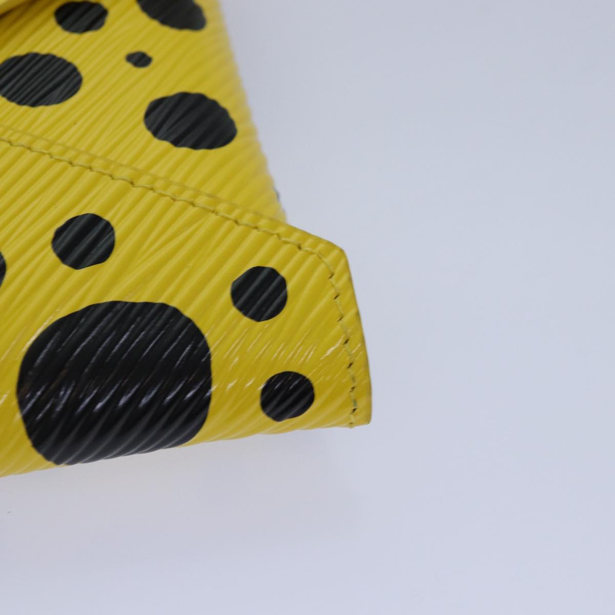 LOUIS VUITTON Epi Yayoi Kusama Pochette Kirigami Pouch Black M81959 Auth 86284SM