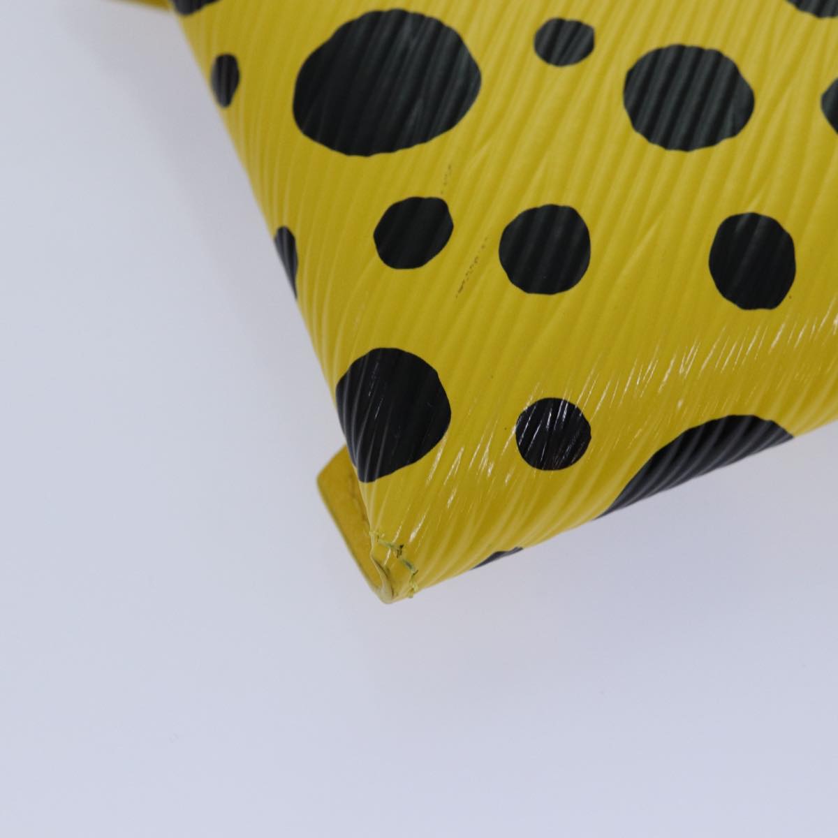 LOUIS VUITTON Epi Yayoi Kusama Pochette Kirigami Pouch Black M81959 Auth 86284SM