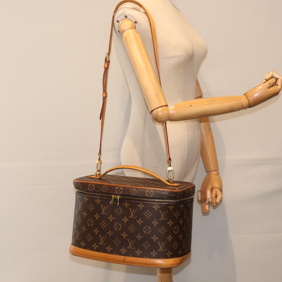 LOUIS VUITTON Monogram Nice Hand Bag M47280 LV Auth 86473