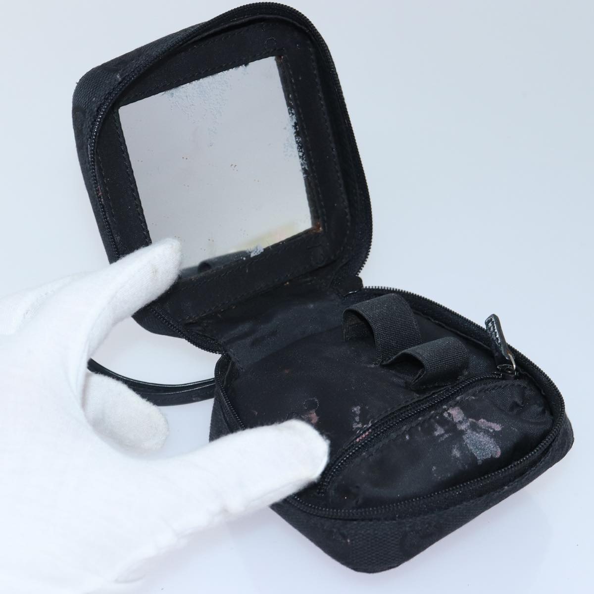 GUCCI GG Canvas Pouch Black Silver 039 1094 Auth 86678