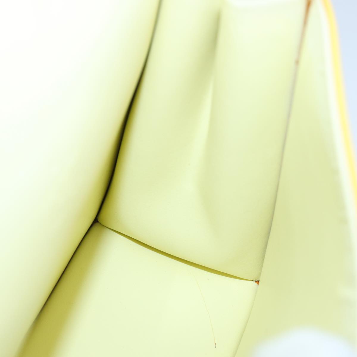 LOUIS VUITTON Monogram Vernis Spring Street Bag Lime Yellow M91068 Auth 86715