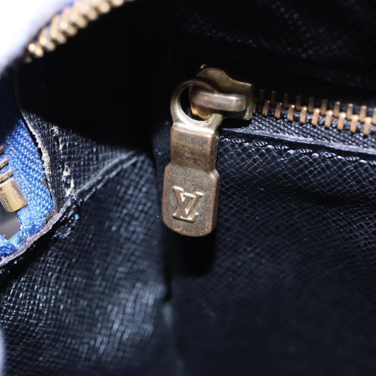 LOUIS VUITTON Epi Trocadero 27 Shoulder Bag Blue M52315 LV Auth 86817