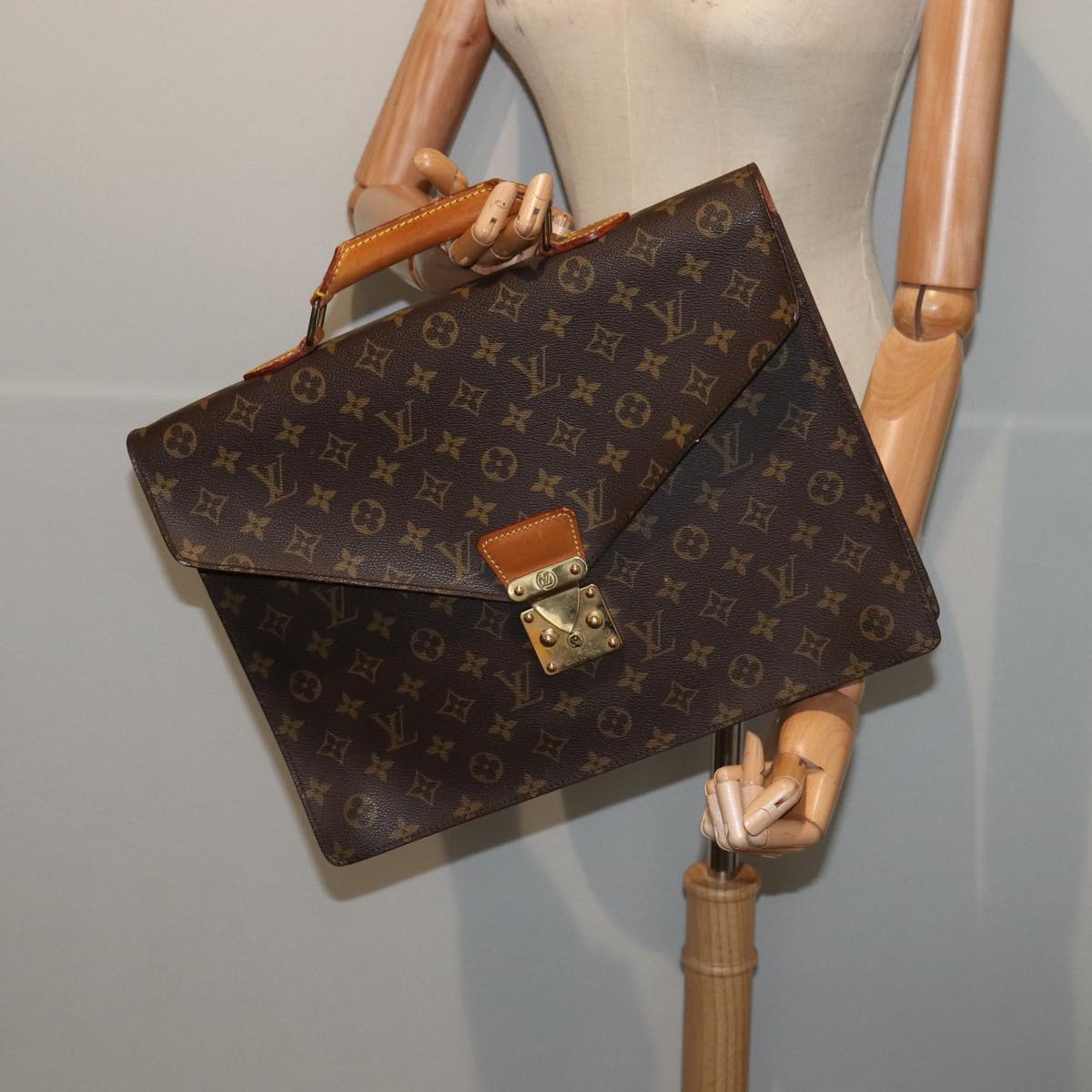 LOUIS VUITTON Monogram Serviette Conseiller Briefcase M53331 LV Auth 87132