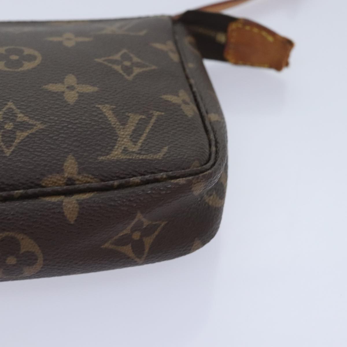 LOUIS VUITTON Monogram Pochette Accessoires Pouch M51980 LV Auth 87388