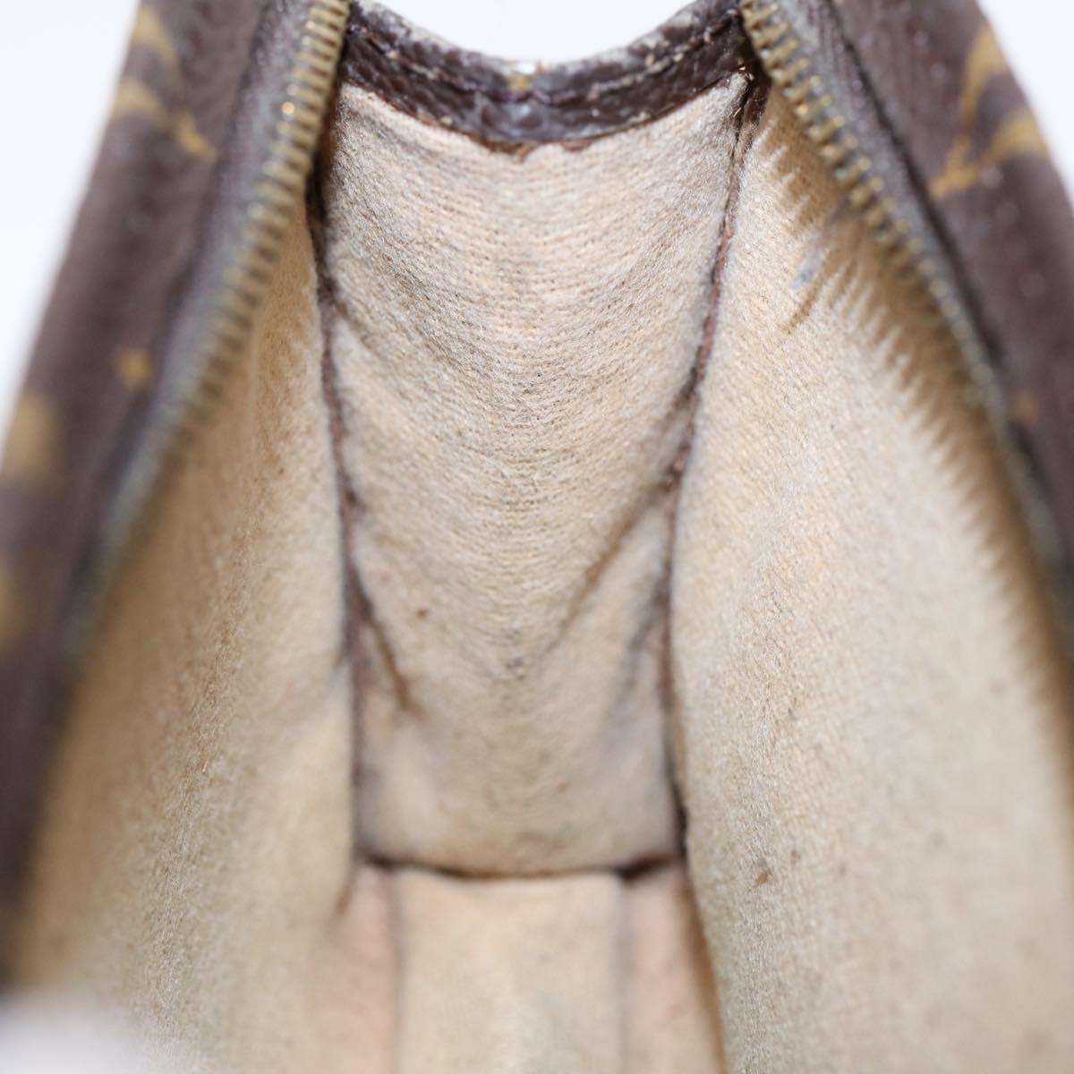 LOUIS VUITTON Monogram Poche Toilette 15 Pouch M47546 LV Auth 87458