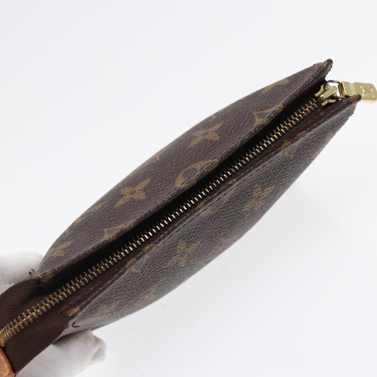 LOUIS VUITTON Monogram Poche Toilette 15 Pouch M47546 LV Auth 87458